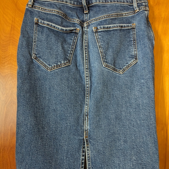 Old Navy denim skirt size 2 - Picture 2 of 4